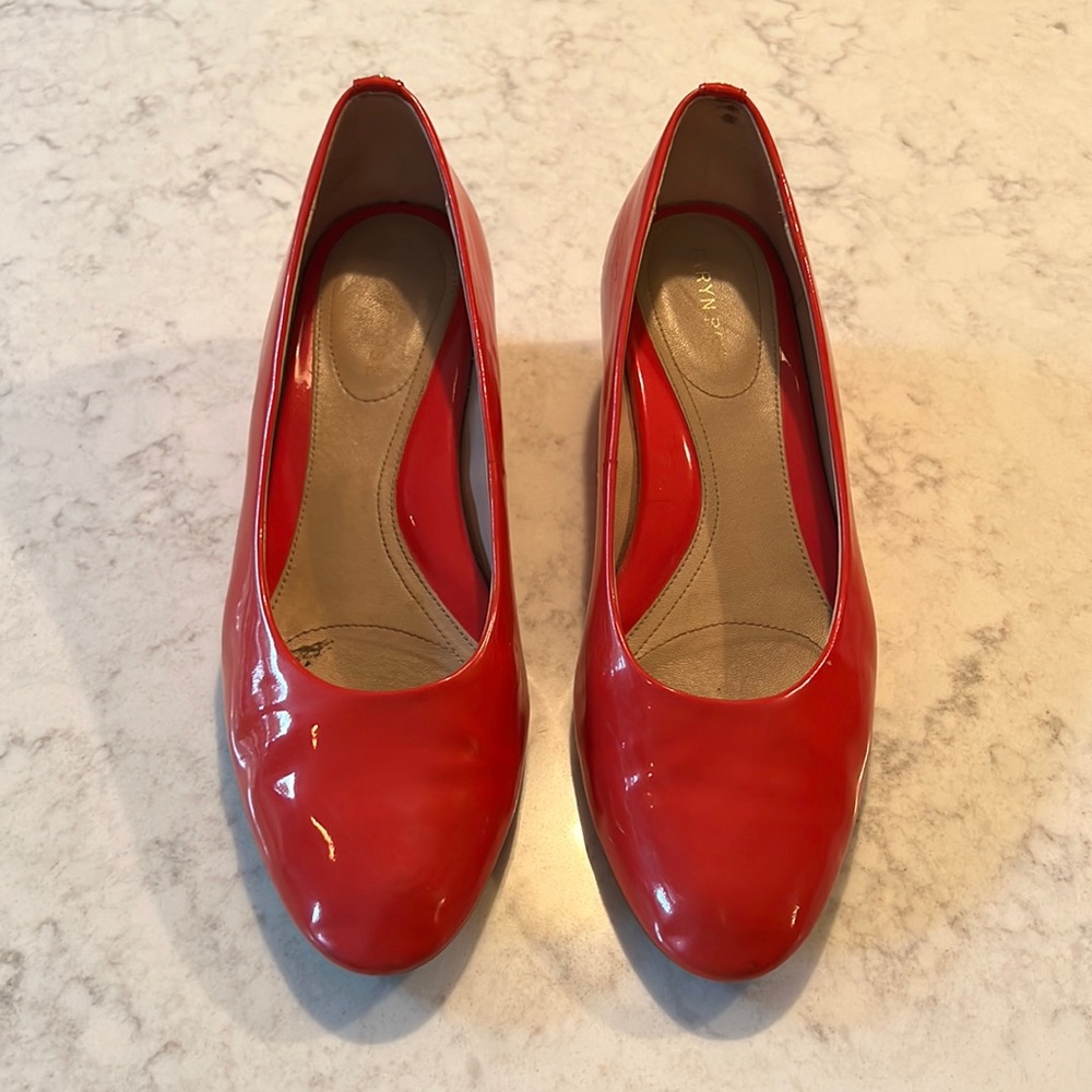Taryn Rose Orange Patent block heel 2” size7.5/8
